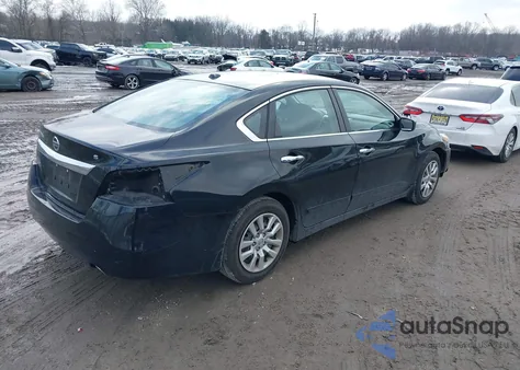 2015 Nissan Altima 2.5 S z USA, uszkodzony, nr VIN 1N4AL3AP0FC266821